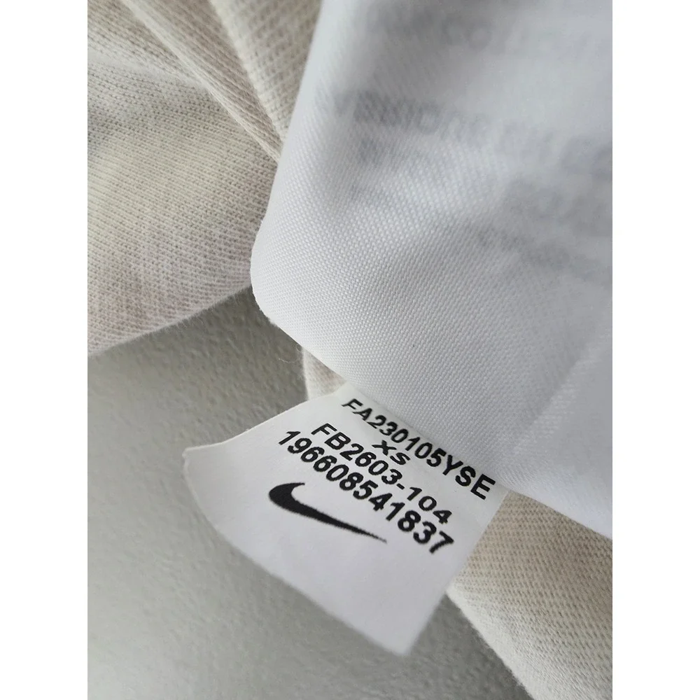 Nike T Shirt Womens XS Off White Crewneck Swoosh Long Sleeve Athletic Cotton